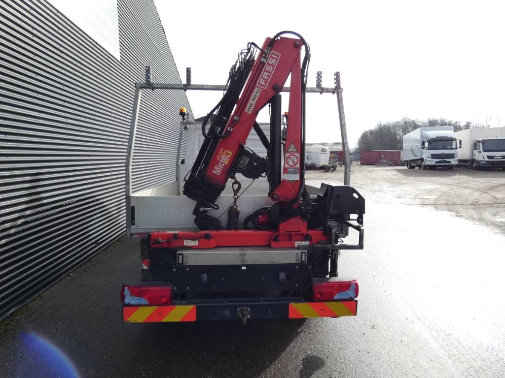 man-tge-6-180-4x40be2d39a.jpg