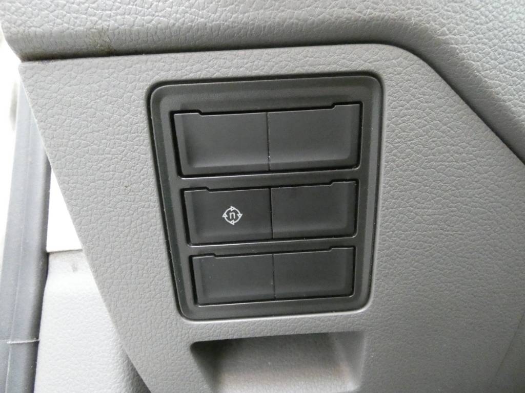 man-tge-6-180-4x41b1900b4.jpg