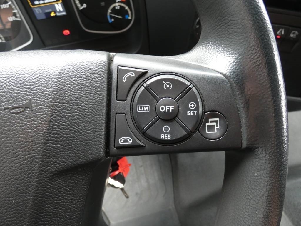 mercedes-benz-atego-818904405cb.jpg