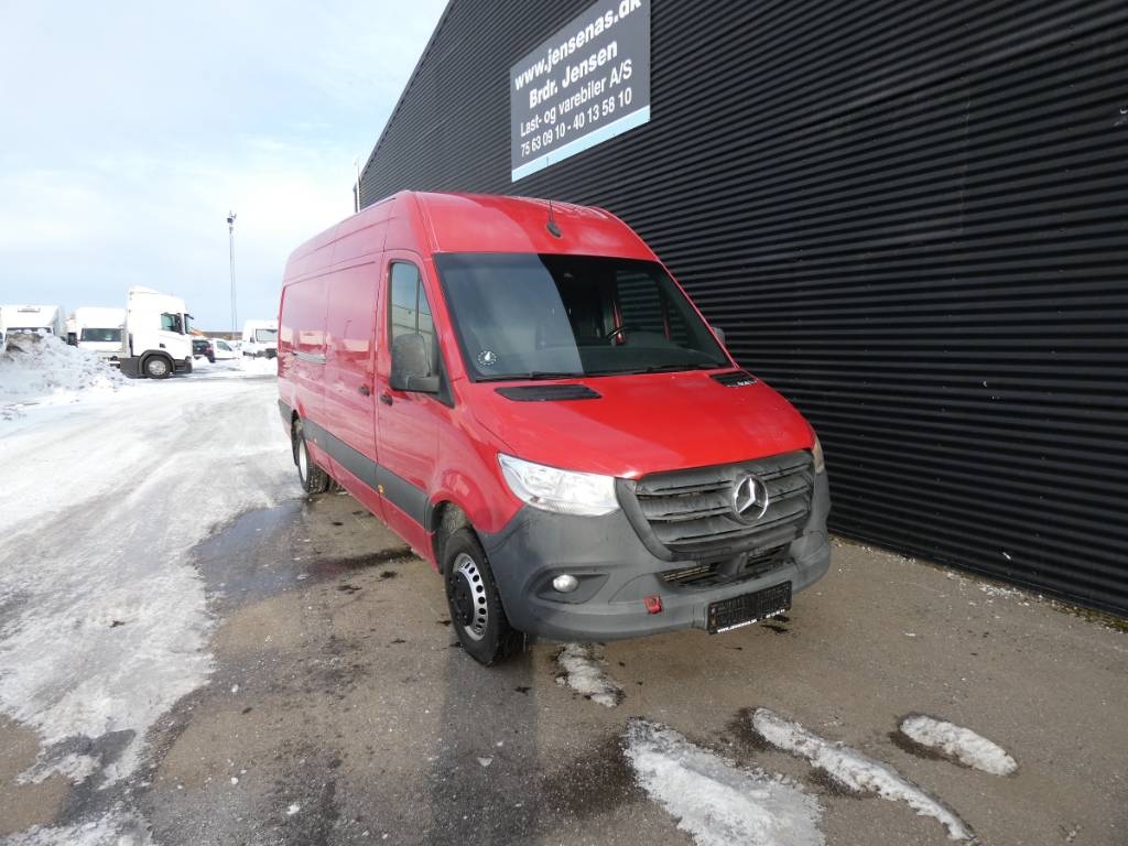 mercedes-benz-sprinter-5160ec24b6f.jpg