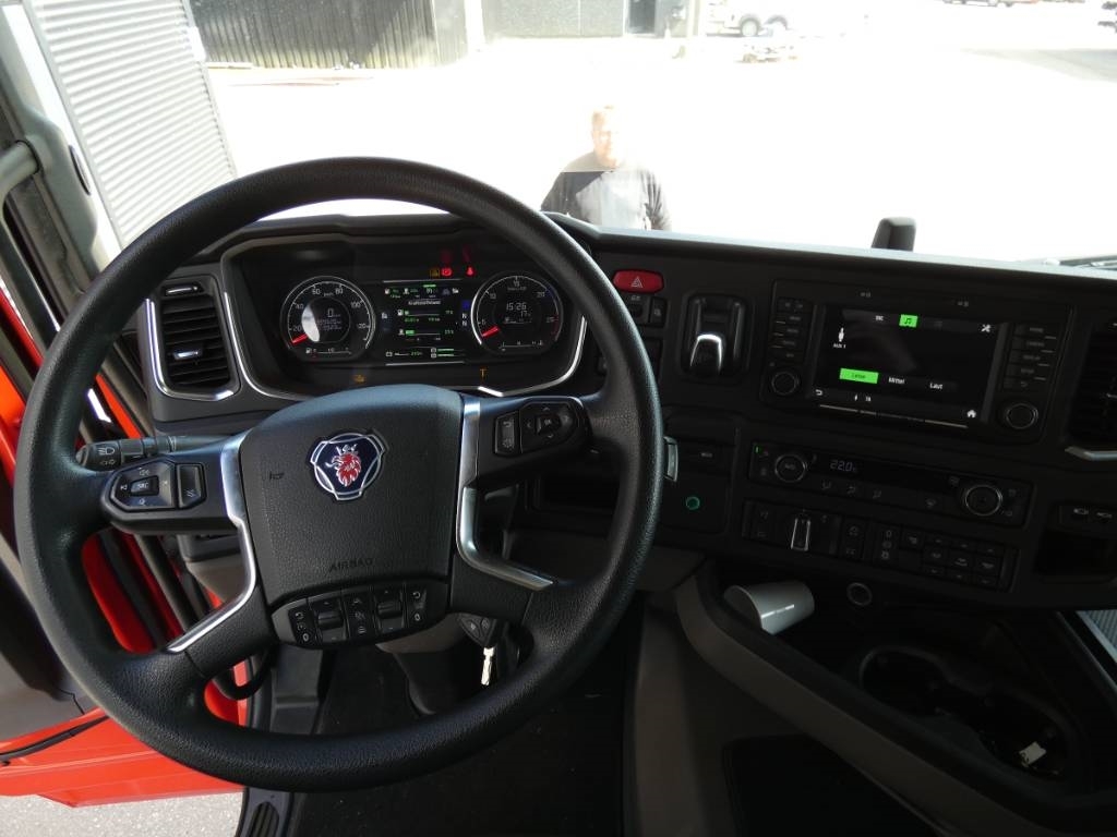 scania-r-4103547af00.jpg