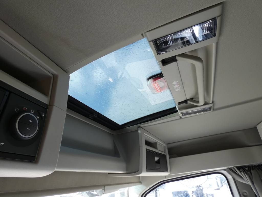 volvo-fh-540-8x475345d61.jpg