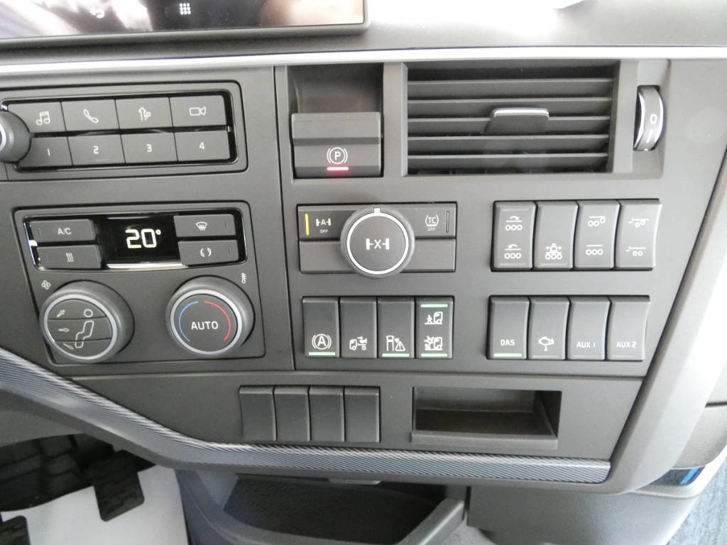 volvo-fh-540-8x4bed17f33.jpg