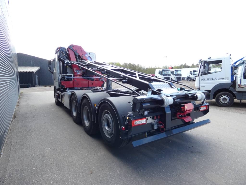 volvo-fh-540-8x4f1ed5c7b.jpg
