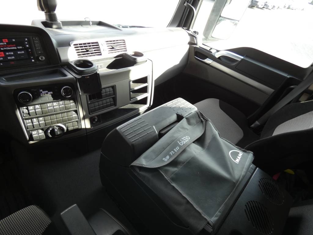 man-tgs-35-320541d6027.jpg