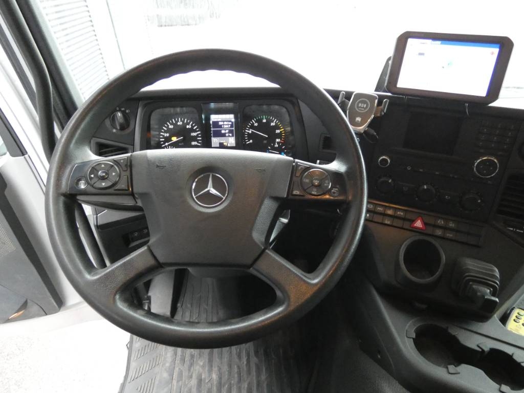 mercedes-benz-antos-253599c63b52.jpg