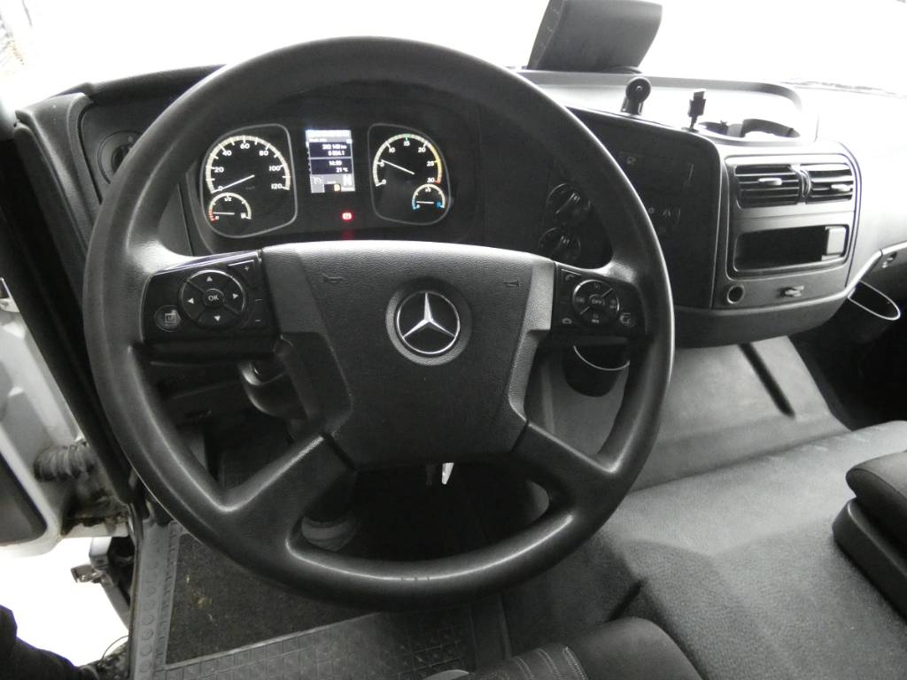 mercedes-benz-atego-1224837bdad7.jpg