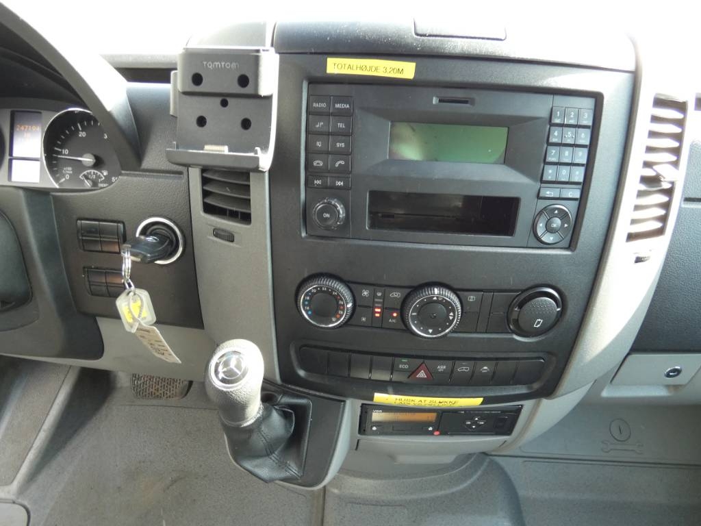 mercedes-benz-sprinter-516656b4508.jpg