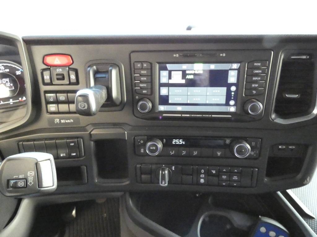 scania-p-2801928647b.jpg